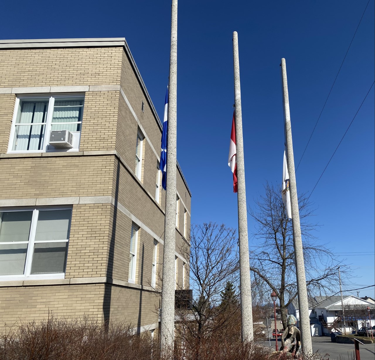 drapeaux en berne 